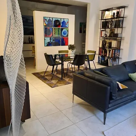 Independante Avec 1 Et 1 Bureau فندق مبيت وإفطار مونبيلييه