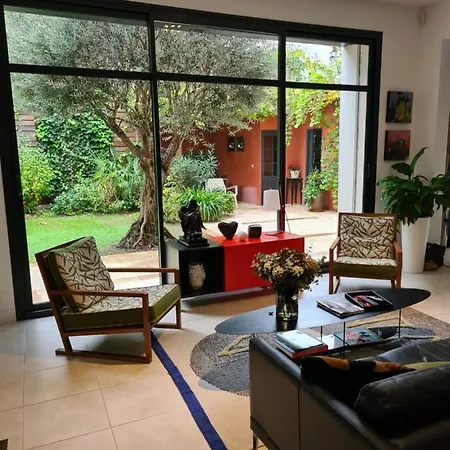 Independante Avec 1 Et 1 Bureau Bed & Breakfast 3*